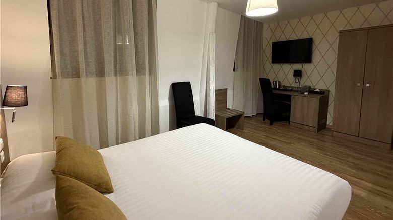<b>Le Grand Hotel Moliere Room</b>. Images powered by <a href="https://iceportal.shijigroup.com/" title="IcePortal" target="_blank">IcePortal</a>.