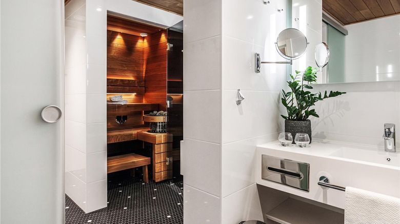 <b>Hotel Matts Suite</b>. Images powered by <a href="https://iceportal.shijigroup.com/" title="IcePortal" target="_blank">IcePortal</a>.