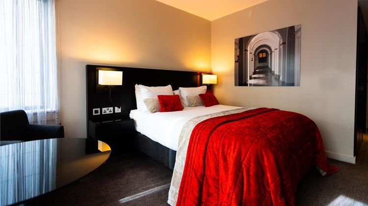Guildford Harbour Hotel Room