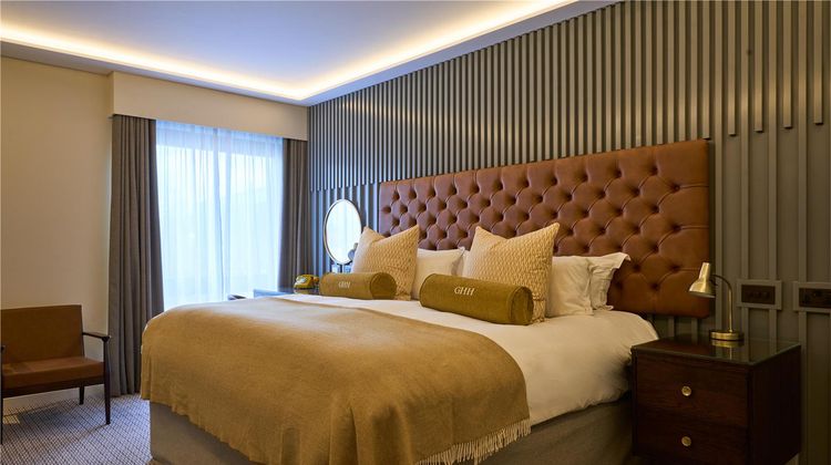 Guildford Harbour Hotel Room