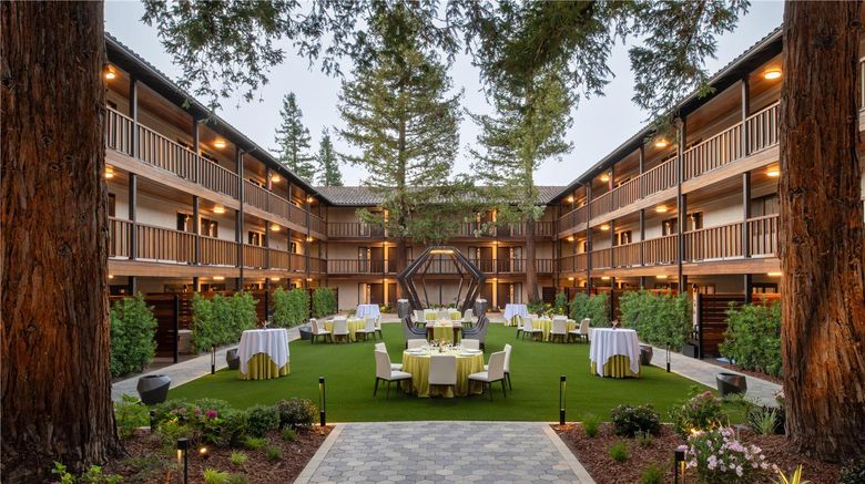 <b>Casa Mani Resort Napa Valley, Curio Coll Meeting</b>. Images powered by <a href="https://iceportal.shijigroup.com/" title="IcePortal" target="_blank">IcePortal</a>.