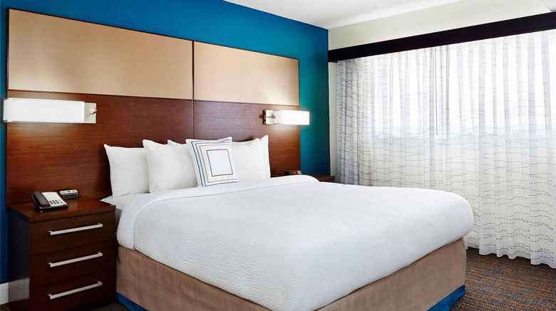 <b>Residence Inn Houston by The Galleria Room</b>. Images powered by <a href="https://iceportal.shijigroup.com/" title="IcePortal" target="_blank">IcePortal</a>.