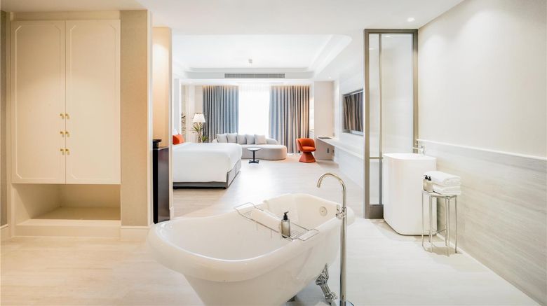 <b>Aiden by Best Western Surawong Bangkok Suite</b>. Images powered by <a href="https://iceportal.shijigroup.com/" title="IcePortal" target="_blank">IcePortal</a>.