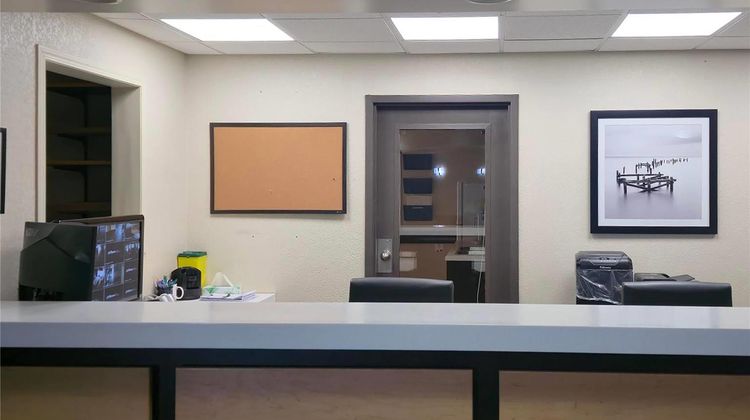 Travelodge Suites by Wyndham Estevan Lobby