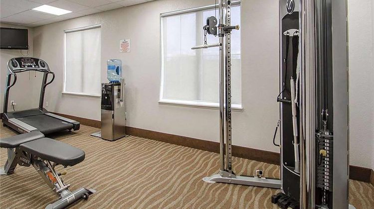 Travelodge Suites by Wyndham Estevan Health