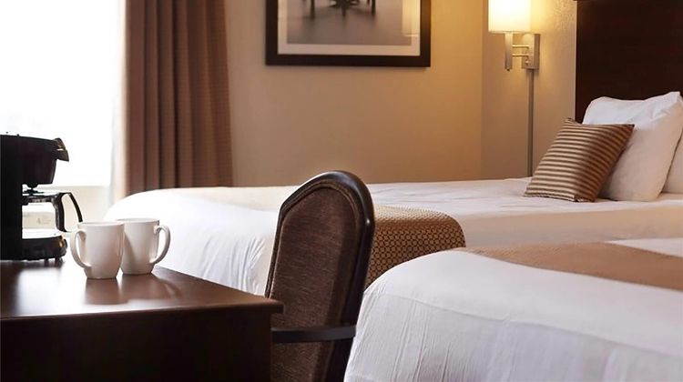 Travelodge Suites by Wyndham Estevan Room