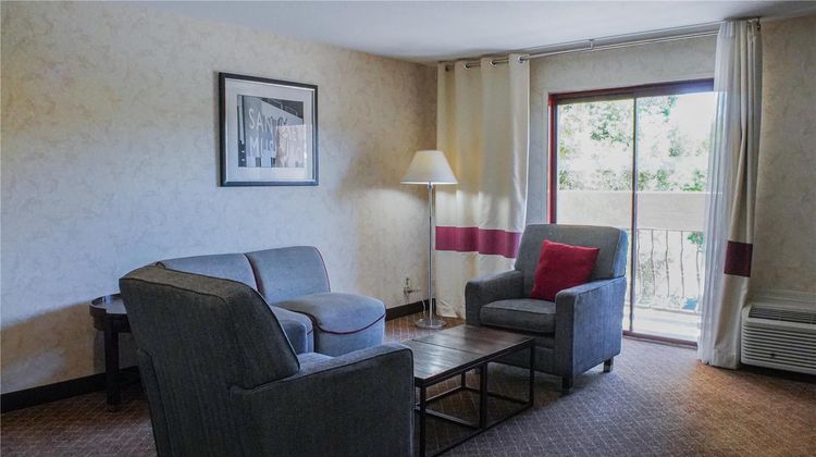 La Hacienda San Jose Silicon Valley Suite