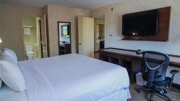 La Hacienda San Jose Silicon Valley Suite