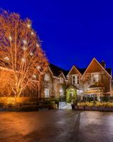 The Victoria House Hotel