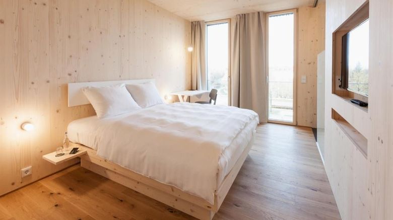 <b>Bader Hotel Room</b>. Images powered by <a href="https://iceportal.shijigroup.com/" title="IcePortal" target="_blank">IcePortal</a>.