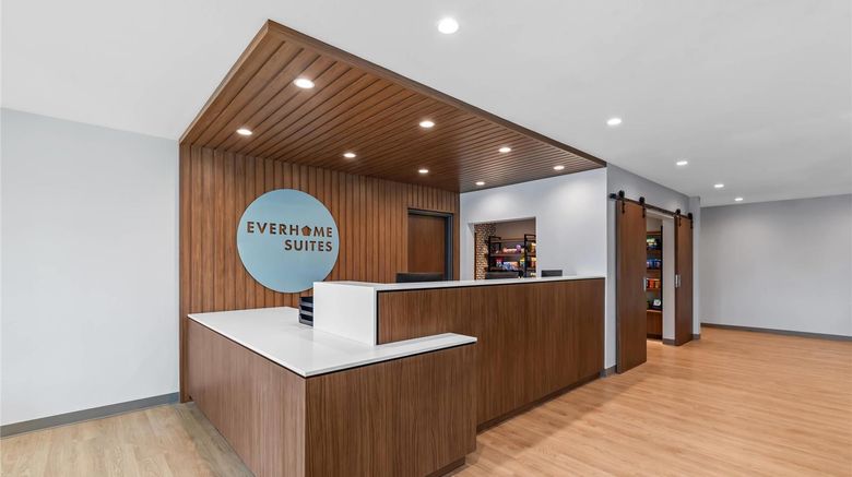 <b>Everhome Suites, Georgetown Lobby</b>. Images powered by <a href="https://iceportal.shijigroup.com/" title="IcePortal" target="_blank">IcePortal</a>.