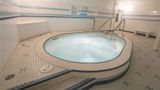 Royal Scot Hotel & Suites Pool