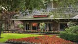 Royal Scot Hotel & Suites Exterior