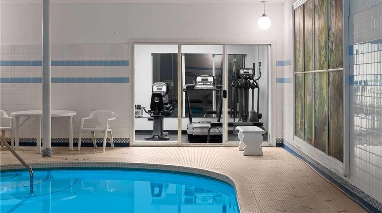 Royal Scot Hotel & Suites Health