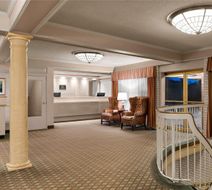 Royal Scot Hotel & Suites Lobby