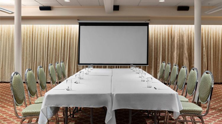 Royal Scot Hotel & Suites Meeting