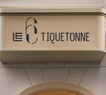 Hotel Tiquetonne Exterior