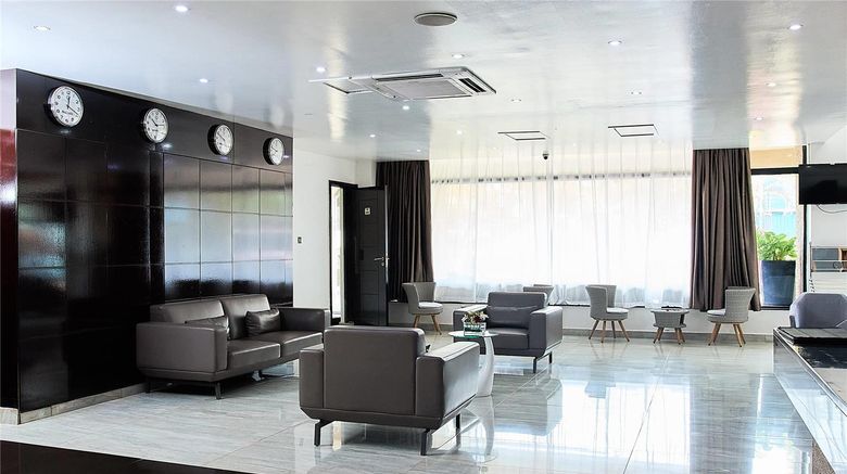 <b>Le Maison Royale Hotel Nairobi Lobby</b>. Images powered by <a href="https://iceportal.shijigroup.com/" title="IcePortal" target="_blank">IcePortal</a>.