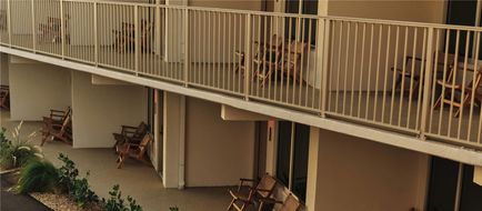 Atlantic Ocean Palm Inn Exterior