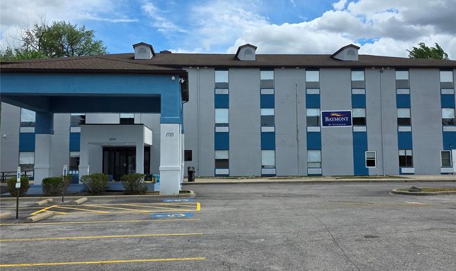 Americas Best Value Inn Louisville Exterior