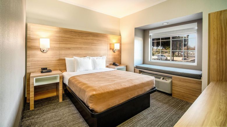 <b>Baymont by Wyndham Chandler I-10 Room</b>. Images powered by <a href="https://iceportal.shijigroup.com/" title="IcePortal" target="_blank">IcePortal</a>.