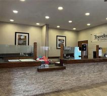 Travelodge by Wyndham Ishpeming/Marquett Lobby