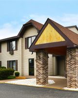 Travelodge by Wyndham Ishpeming/Marquett