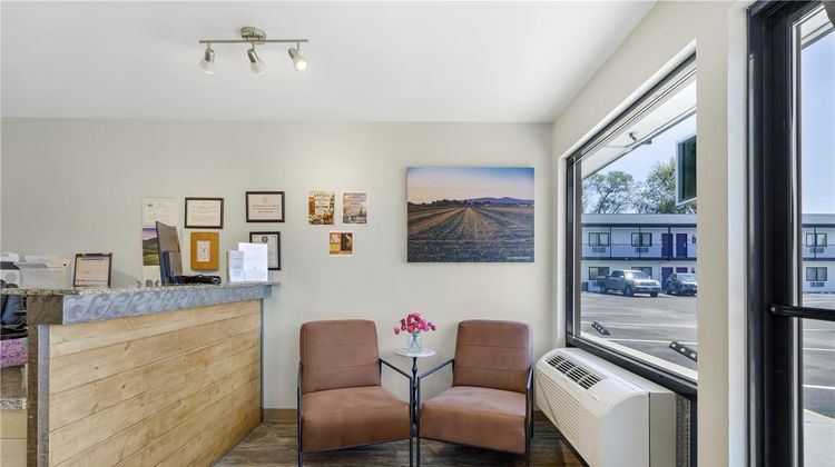 SureStay by Best Western Yerington Lobby