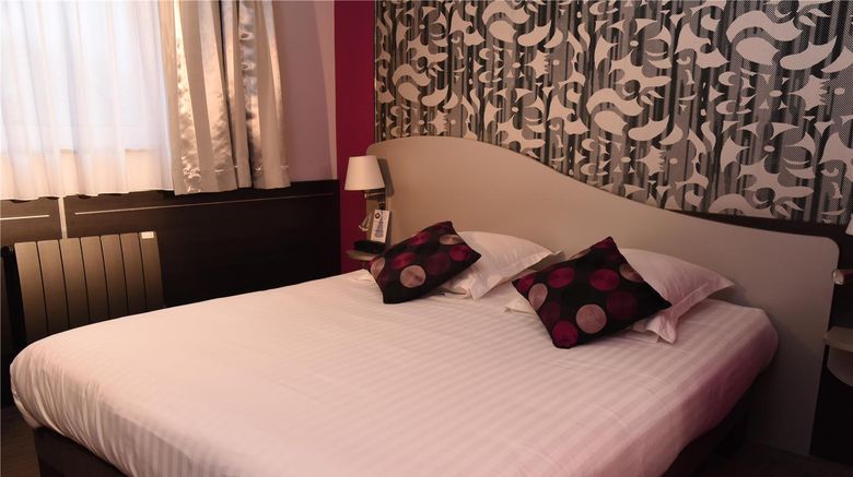 <b>Relais St Eloi, Sure Hotel Collection Room</b>. Images powered by <a href="https://iceportal.shijigroup.com/" title="IcePortal" target="_blank">IcePortal</a>.