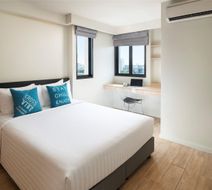X2 Vibe Bangkok Sukhumvit Hotel Room