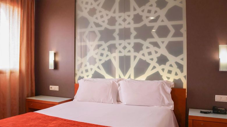 <b>Hotel Granada Palace Room</b>. Images powered by <a href="https://iceportal.shijigroup.com/" title="IcePortal" target="_blank">IcePortal</a>.