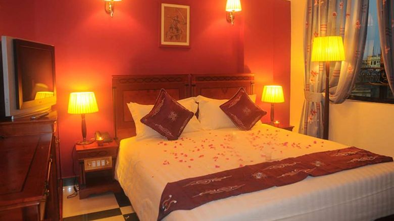 <b>Hotel Nikko Towers Room</b>. Images powered by <a href="https://iceportal.shijigroup.com/" title="IcePortal" target="_blank">IcePortal</a>.
