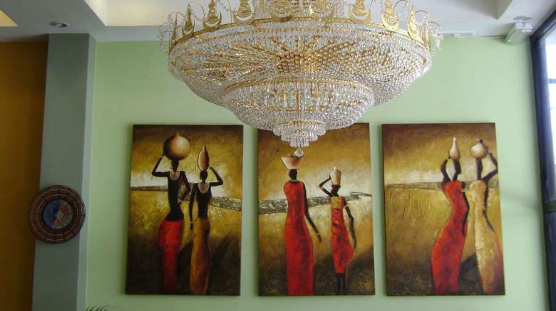<b>Hotel Nikko Towers Lobby</b>. Images powered by <a href="https://iceportal.shijigroup.com/" title="IcePortal" target="_blank">IcePortal</a>.