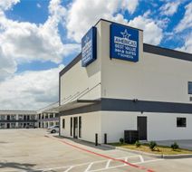 Americas Best Value Inn & Suites Tomball Exterior