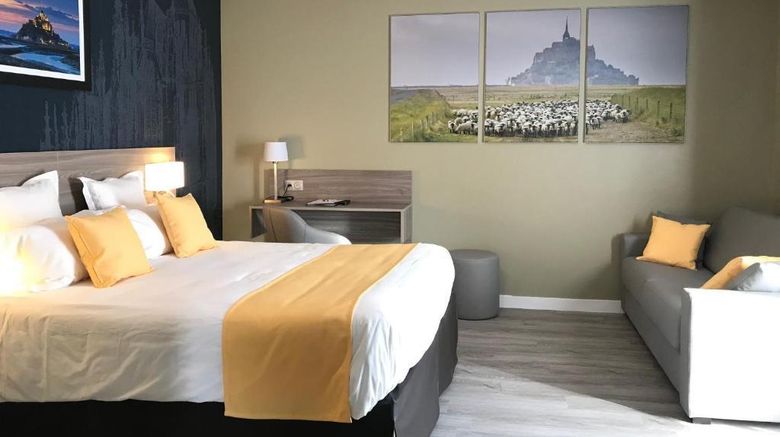 <b>Hotel les 13 Assiettes Room</b>. Images powered by <a href="https://iceportal.shijigroup.com/" title="IcePortal" target="_blank">IcePortal</a>.