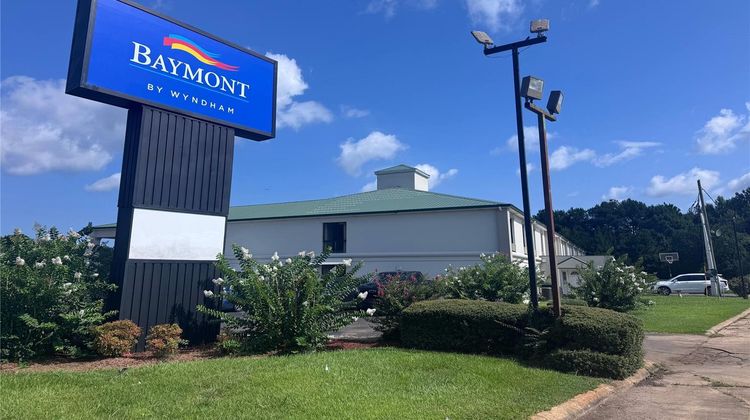 Baymont by Wyndham Philadelphia Choctaw Exterior