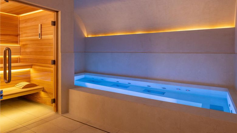<b>Hotel Alma Spa</b>. Images powered by <a href="https://iceportal.shijigroup.com/" title="IcePortal" target="_blank">IcePortal</a>.