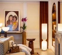 Hotel Alma Lobby