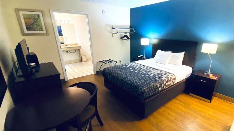<b>Travelodge Shamokin Dam-Selinsgrove Room</b>. Images powered by <a href="https://iceportal.shijigroup.com/" title="IcePortal" target="_blank">IcePortal</a>.