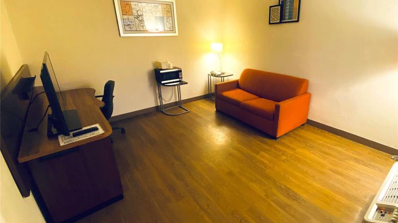 <b>Travelodge Shamokin Dam-Selinsgrove Room</b>. Images powered by <a href="https://iceportal.shijigroup.com/" title="IcePortal" target="_blank">IcePortal</a>.