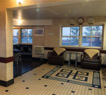 Kings House Motor Hotel Lobby