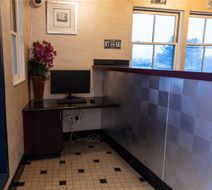 Kings House Motor Hotel Lobby