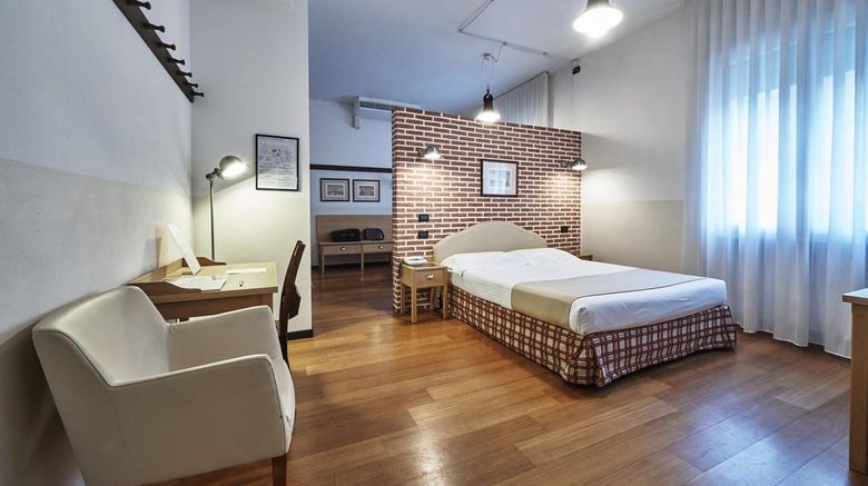 <b>Nuovo Miramonti Hotel Suite</b>. Images powered by <a href="https://iceportal.shijigroup.com/" title="IcePortal" target="_blank">IcePortal</a>.