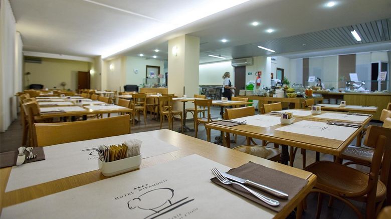 <b>Nuovo Miramonti Hotel Restaurant</b>. Images powered by <a href="https://iceportal.shijigroup.com/" title="IcePortal" target="_blank">IcePortal</a>.