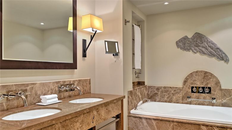 <b>Augustine Hotel Prague Suite</b>. Images powered by <a href="https://iceportal.shijigroup.com/" title="IcePortal" target="_blank">IcePortal</a>.