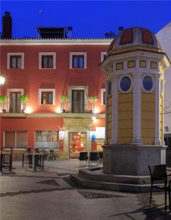 Los Cantaros Hotel