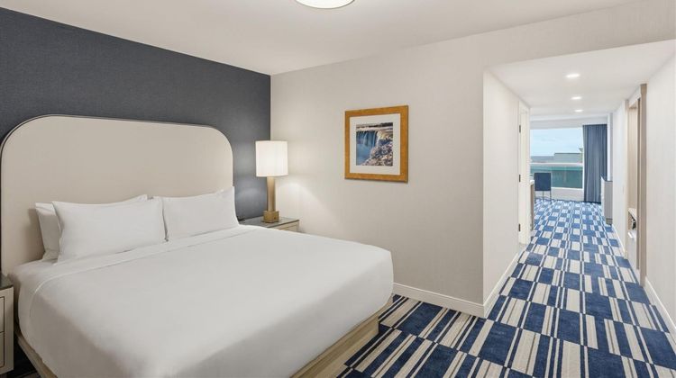 Hyatt Regency Niagara Falls Fallsview Suite