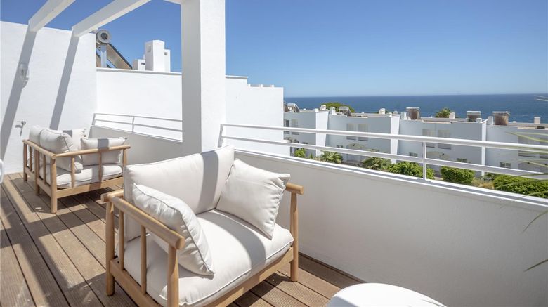 <b>Hotel Velamar Suite</b>. Images powered by <a href="https://iceportal.shijigroup.com/" title="IcePortal" target="_blank">IcePortal</a>.
