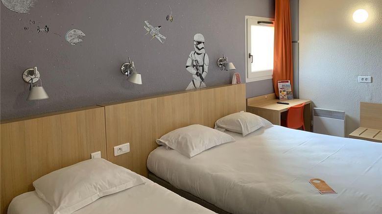 <b>Hotel Initial Balladins Tours Sud Room</b>. Images powered by <a href="https://iceportal.shijigroup.com/" title="IcePortal" target="_blank">IcePortal</a>.