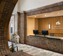 Reside Craftsman Los Angeles Lobby